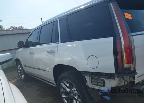 2016 Cadillac Escalade Premium Collection z USA, uszkodzony, nr VIN 1GYS4CKJ8GR204257